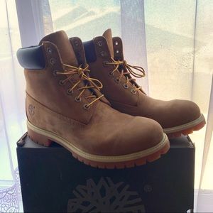 US 11 Timberland Icon 6” Boots Rust Nubuck - MINT